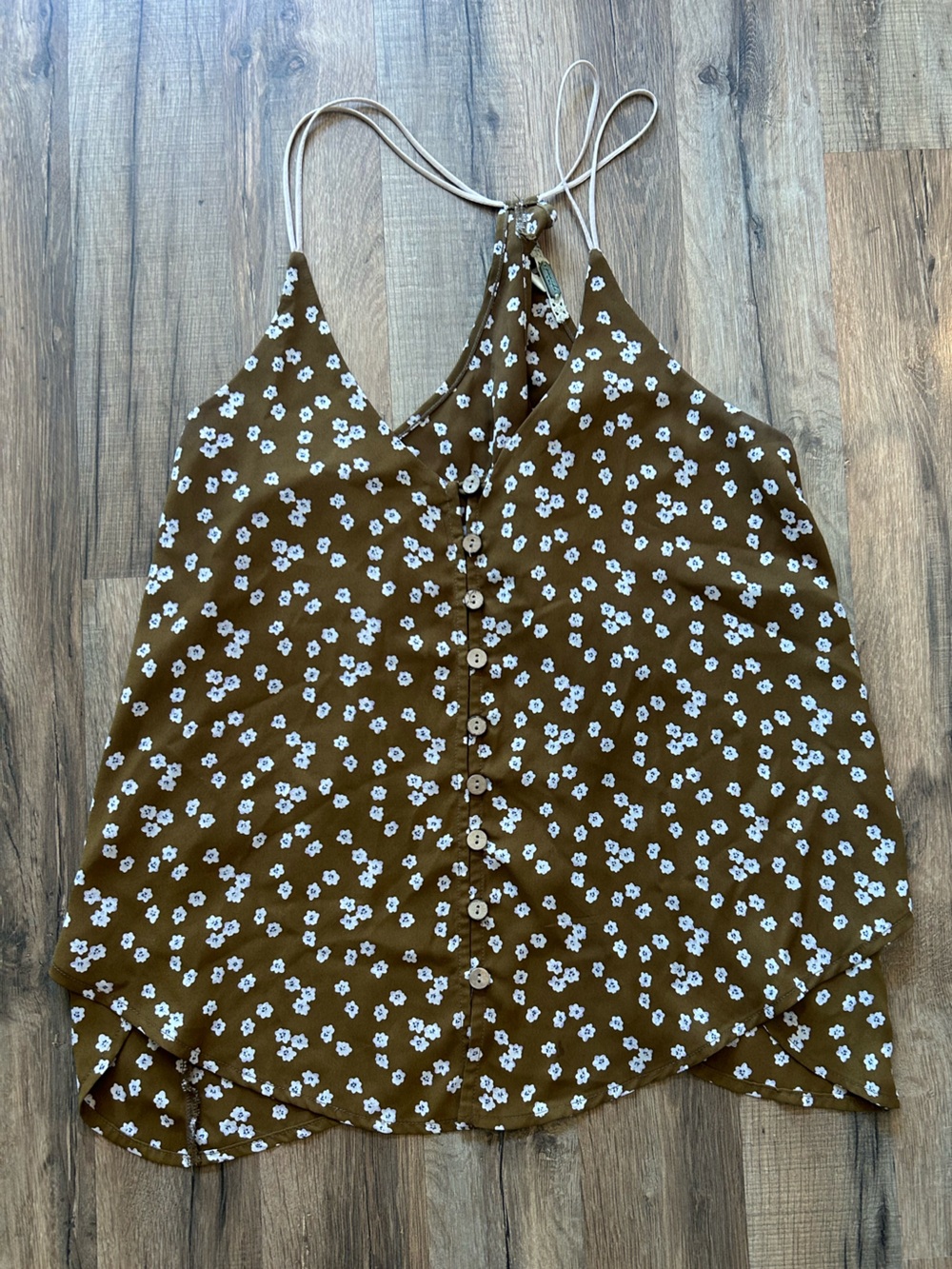 Gimmicks by BKE Brown Floral Button-Front Blouse